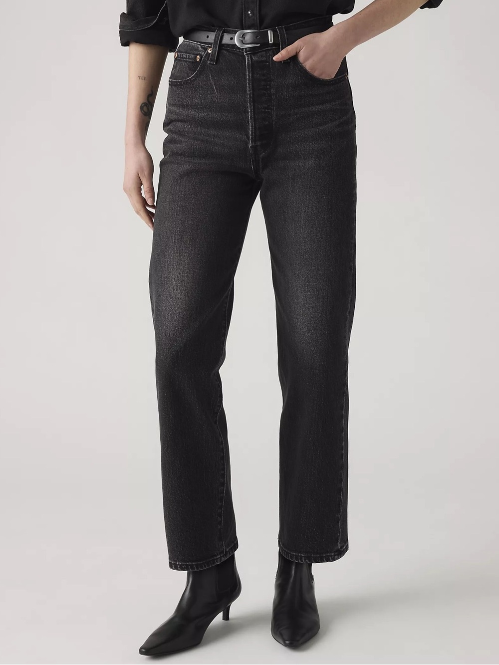 Levi’s Ribcage Straight Ankle Black Jeans